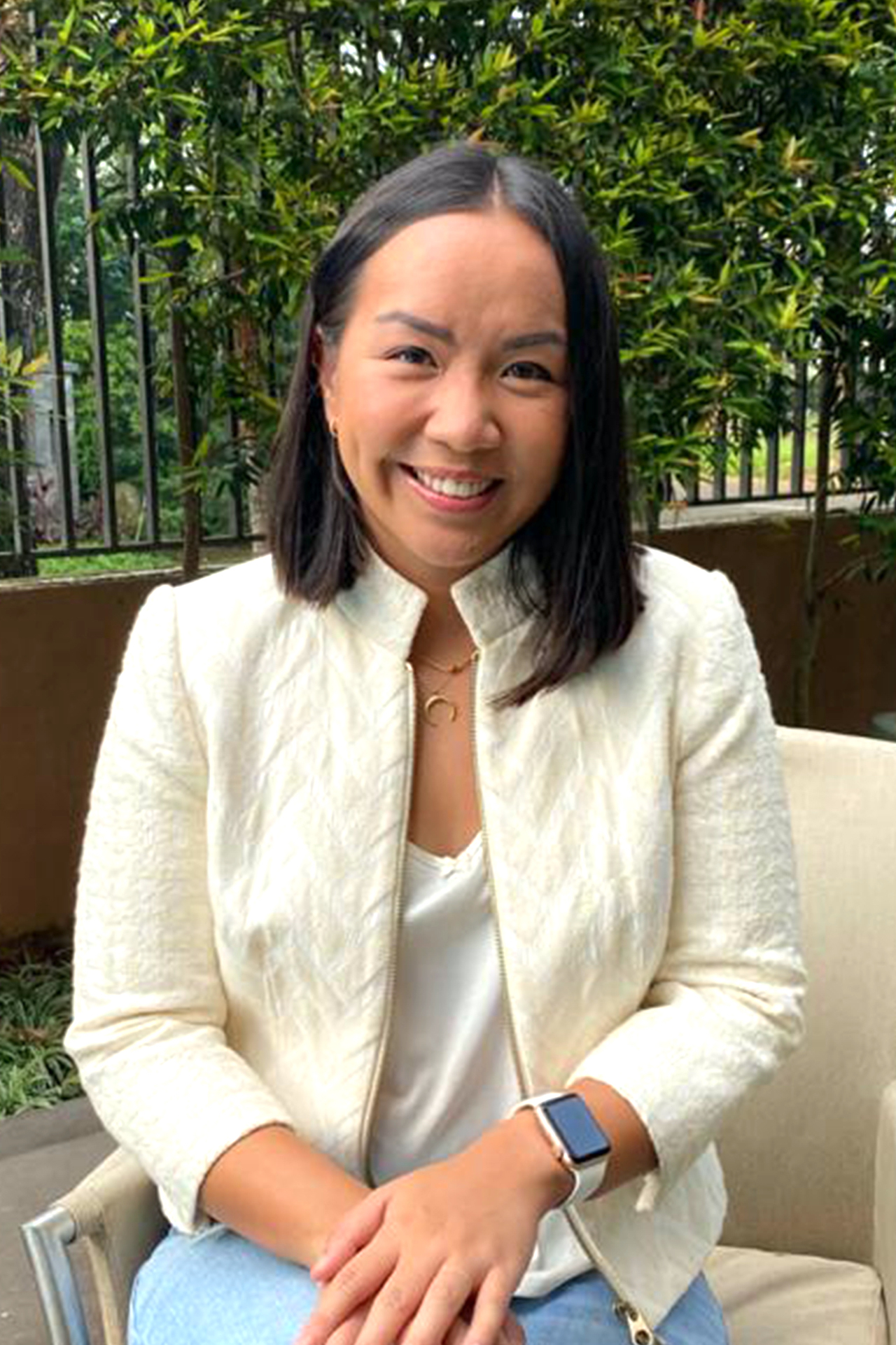 Stacy-Oentoro—Investment-Associate
